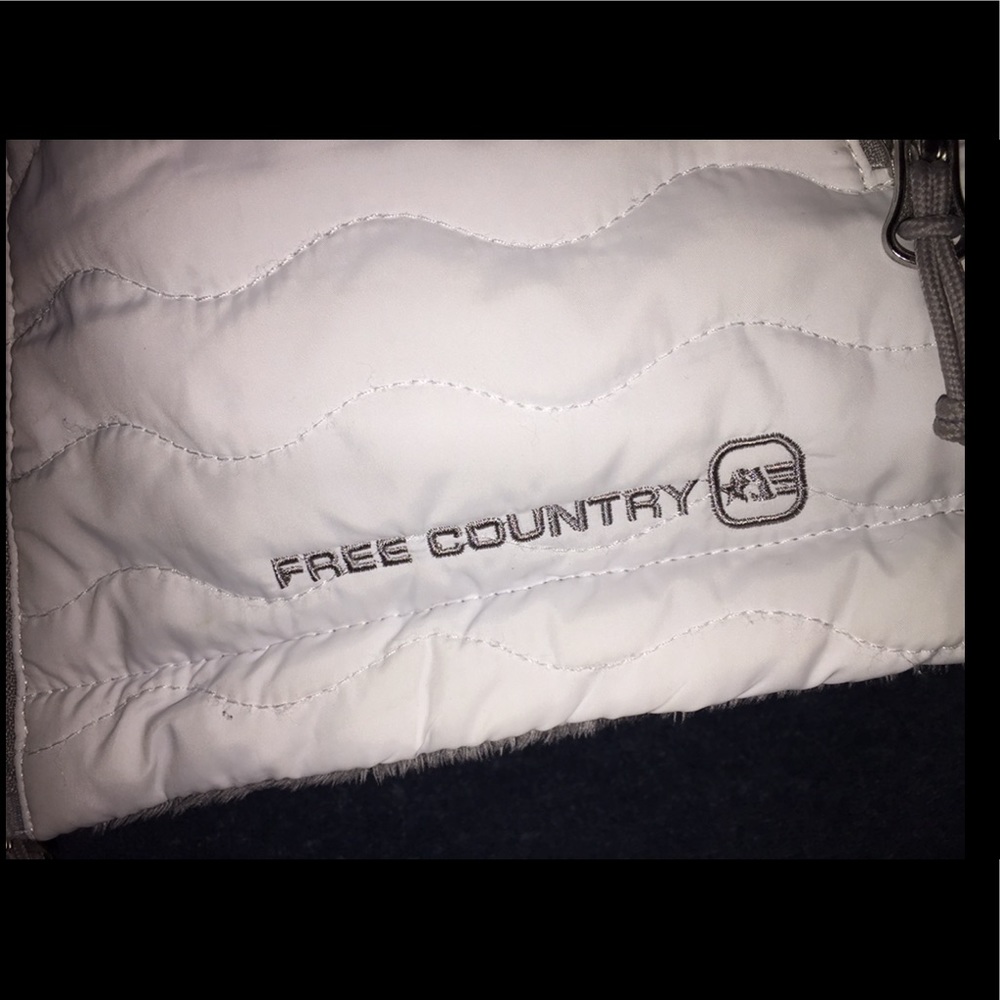 Vest - Picture 4 of 4